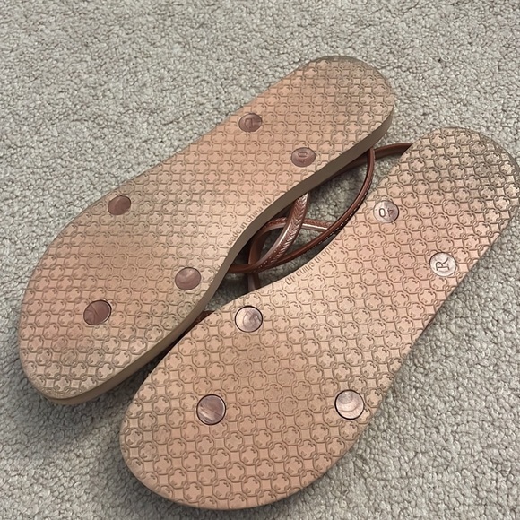 Flip flops - Picture 2 of 2